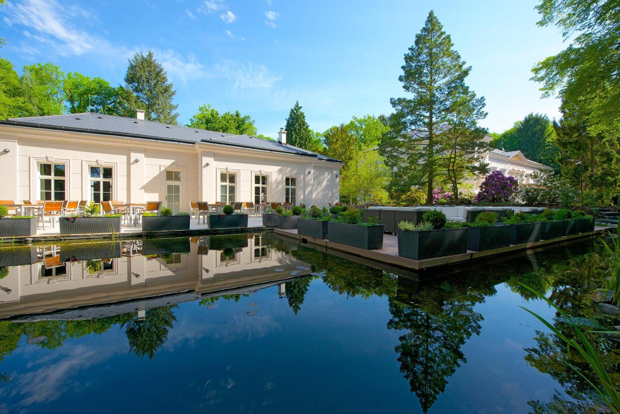 Zámek Ratměřice - Hotel&Resort Exterior foto