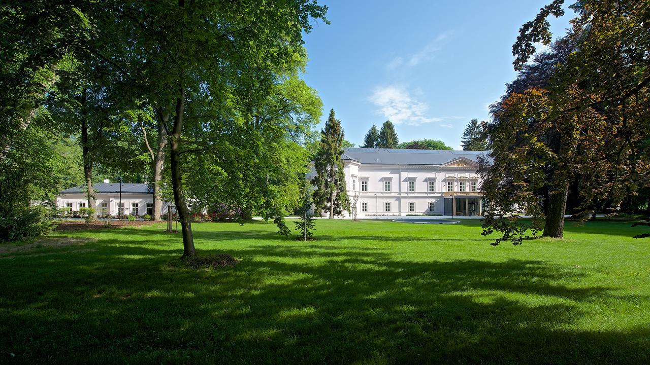 Zámek Ratměřice - Hotel&Resort Exterior foto