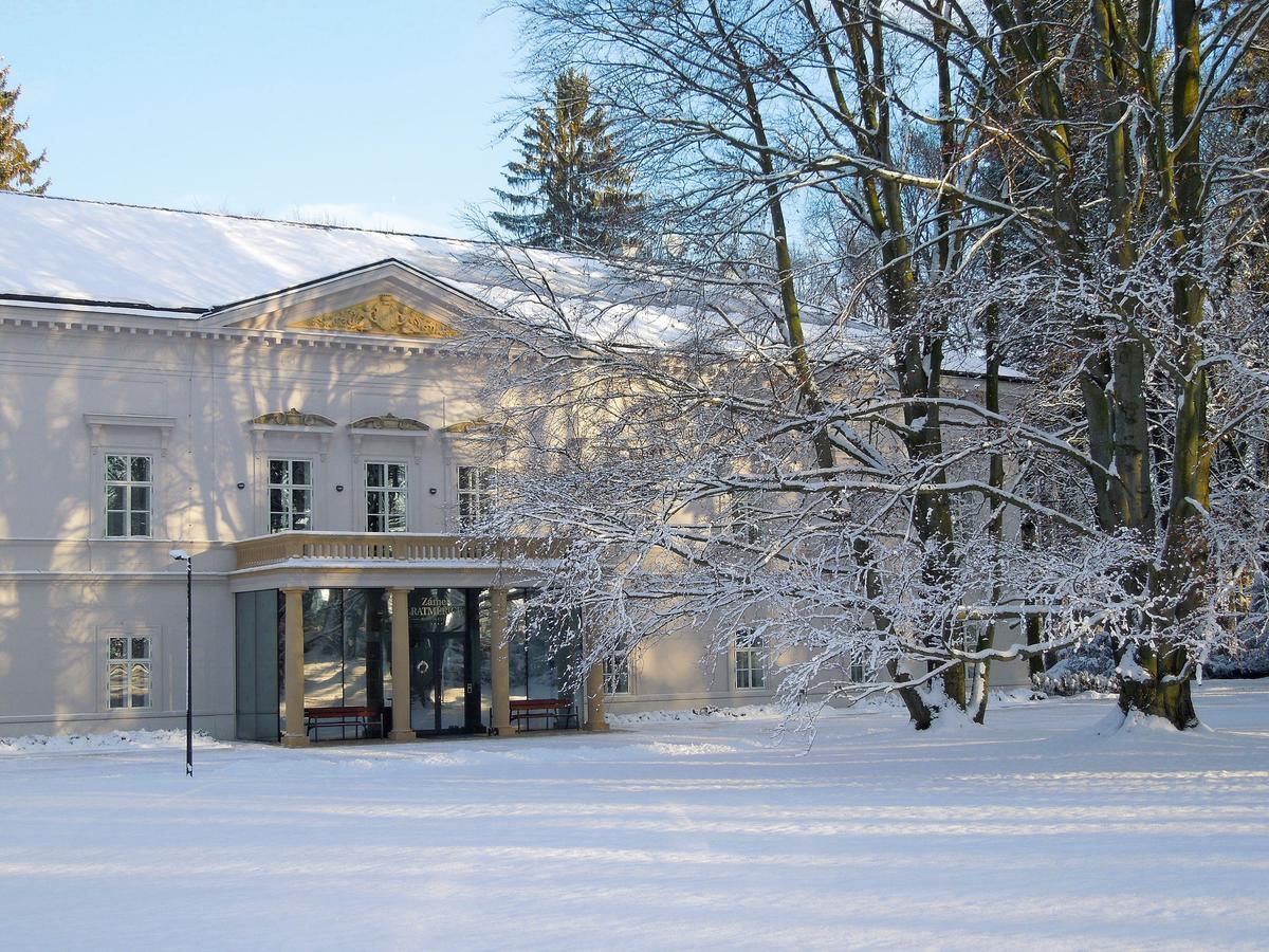 Zámek Ratměřice - Hotel&Resort Exterior foto