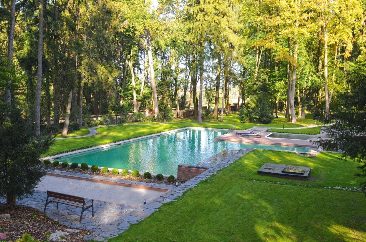 Zámek Ratměřice - Hotel&Resort Exterior foto